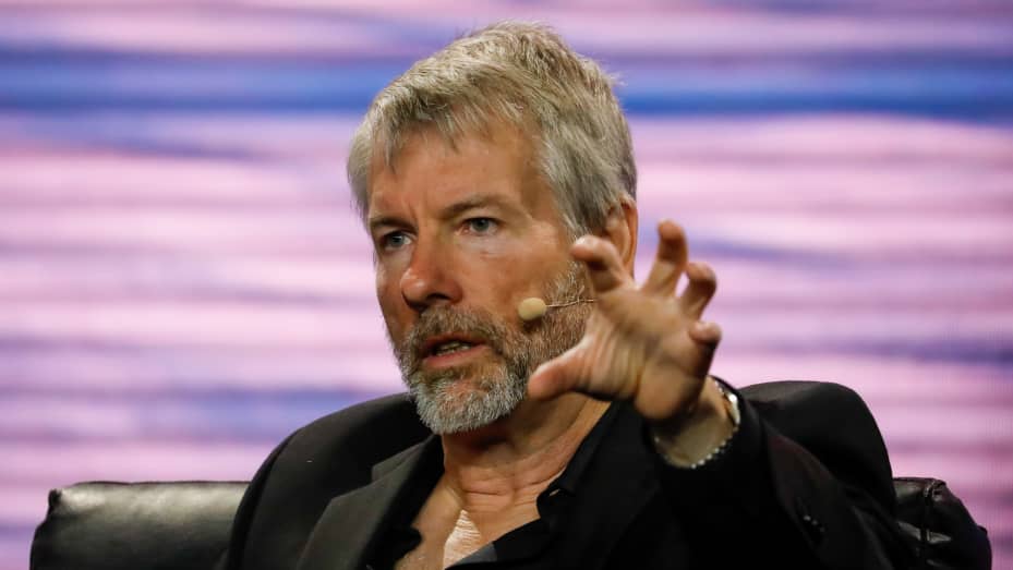 Buy or Sell? What Michael Saylor's Cryptic New Tweet Means for Bitcoin